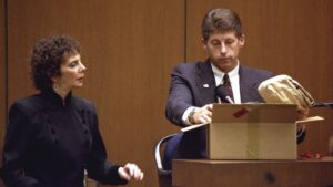 Mark Fuhrman Épouse de la famille Des révélations bouleversantes dans un nouveau rapport explosif 2026