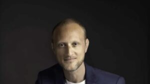 Simon Caporossi Negative Avis – L’histoire inédite 2026