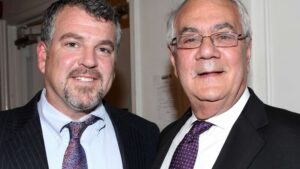 Barney Frank Un mari, une sœur et une famille révèlent des secrets émouvants après une tragédie soudaine 2026