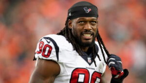 Le contrat de Jadeveon Clowney avec les Texans alimente les rumeurs en NFL.